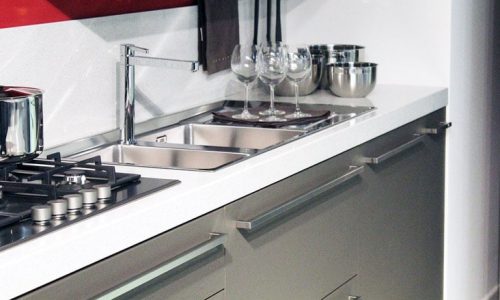 arredare cucina piccola; soluzioni salvaspazio cucina