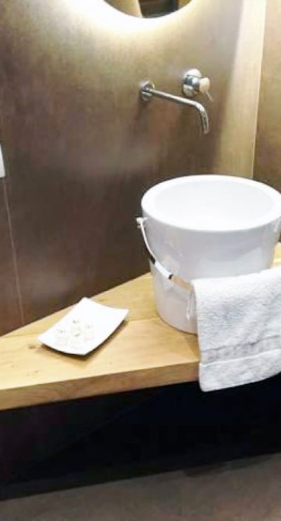 Bagno-piccolissimo-triangolare